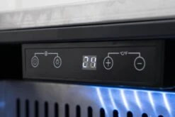 BULL Premium Outdoor Schubladen-Kühlschrank Mit LED Kontrollpanel, IPX4 Spritzwassergeschützt 13 BULL Premium Outdoor Schubladen-Kühlschrank Mit LED Kontrollpanel, IPX4 Spritzwassergeschützt -Campinggeschäfte 22280 Bull Kuehlschrank Outdoor Bedienung