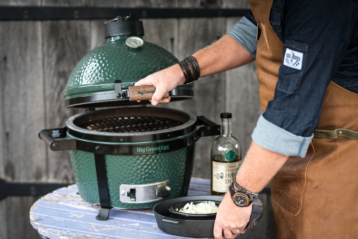 Big Green Egg MiniMax Keramikgrill Mit EGG Carrier Inkl. Zubehörpaket Mit Looftlighter 11 Big Green Egg MiniMax Keramikgrill Mit EGG Carrier Inkl. Zubehörpaket Mit Looftlighter – Bild 9