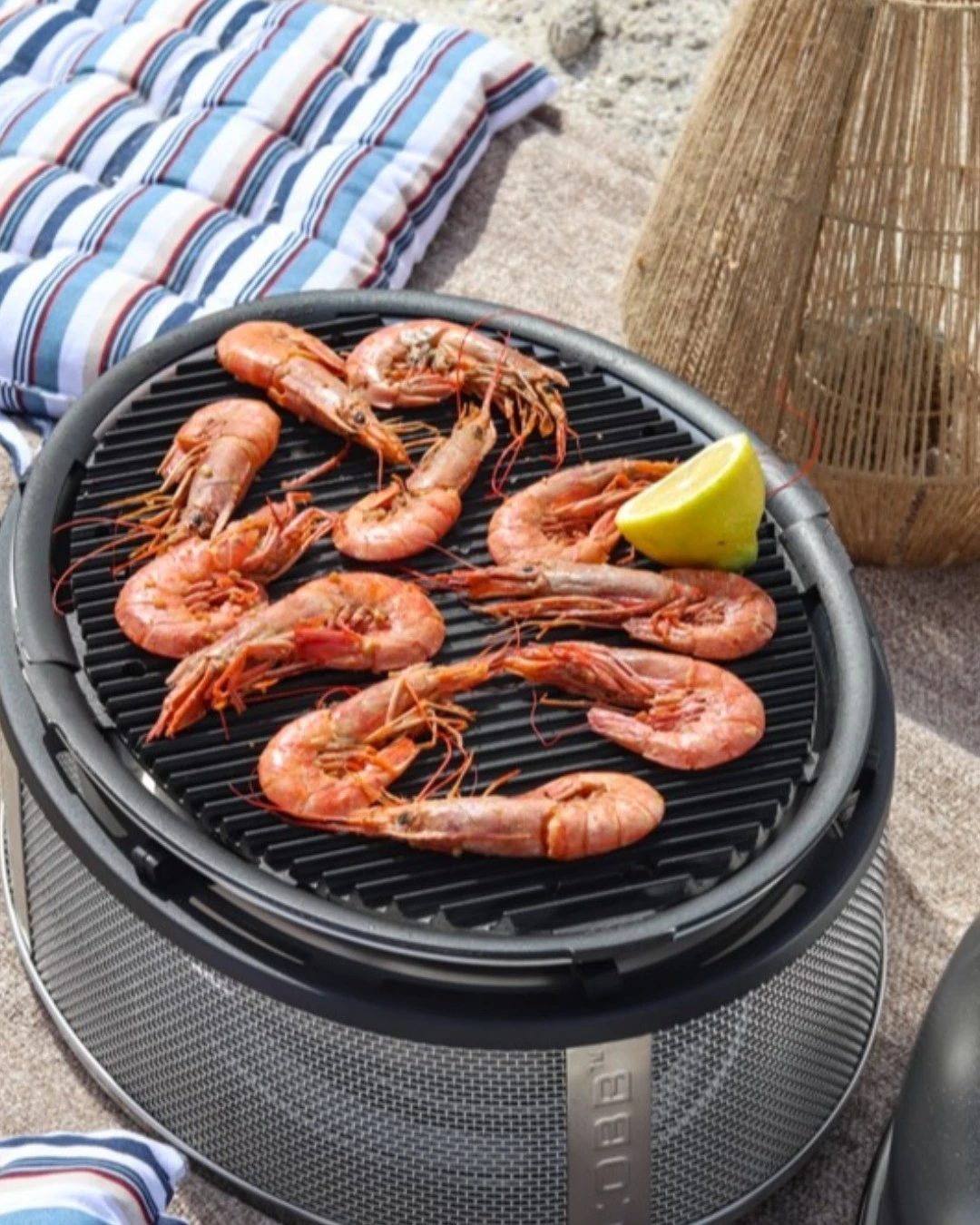 Cobb Grill Supreme Deluxe 2.0 Holzkohlegrill - Modell 2023 9 Cobb Grill Supreme Deluxe 2.0 Holzkohlegrill - Modell 2023 – Bild 7