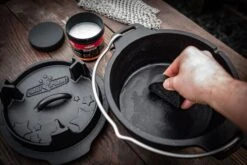 Grillfürst Dutch Oven Set / Gusseisen Pflegeset -Campinggeschäfte Dutch Oven Pflege
