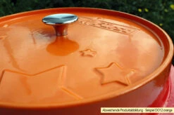 Grillfürst Emaillierter Dutch Oven Ohne Füsse DO7,5 - Orange -Campinggeschäfte Grillfuerst Dutch Oven farbig DO12 orange Deckel 1