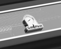 Grillfürst G620G 6-Brenner Gasgrill Mit Hochtemperaturbrenner, Heckbrenner Und Gusseisen Rosten - X-DEAL Inkl. Zubehörpaket -Campinggeschäfte Grillfuerst Gasgrill G620G Deckelthermometer