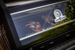 Grillfürst S330G 3-Brenner Gasgrill Mit Seitenkocher Und Gusseisen Rosten Inkl. Abdeckhaube -Campinggeschäfte Grillfuerst Gasgrill Sichtscheibe 4