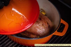 Grillfürst Dutch Oven Sternentöpfchen / Gusseisen Bräter - Emailliert - XL - Lila -Campinggeschäfte Grillfuerst Sternentoepfchen XL Beispiel