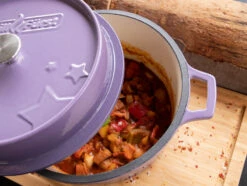 Grillfürst Emaillierter Dutch Oven Ohne Füsse DO6 - Lila -Campinggeschäfte Grillfuerst lila Dutch Oven emailliert DO6