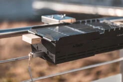 Knister Gasgrill - Ausziehbarer Kompaktgrill -Campinggeschäfte Knister Gasgrill Kartuschenanschluss