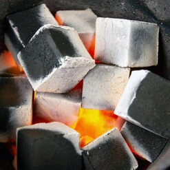 McBrikett KOKOKO CUBES 8 Kg -Campinggeschäfte McBrikett Kokoko Cubes 8kg Anwendung