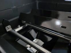 Napoleon Freestyle 365 Gasgrill, Graphit - Modell 2023 -Campinggeschäfte Napoleon Freestyle Flammenschutzbleche Brenner