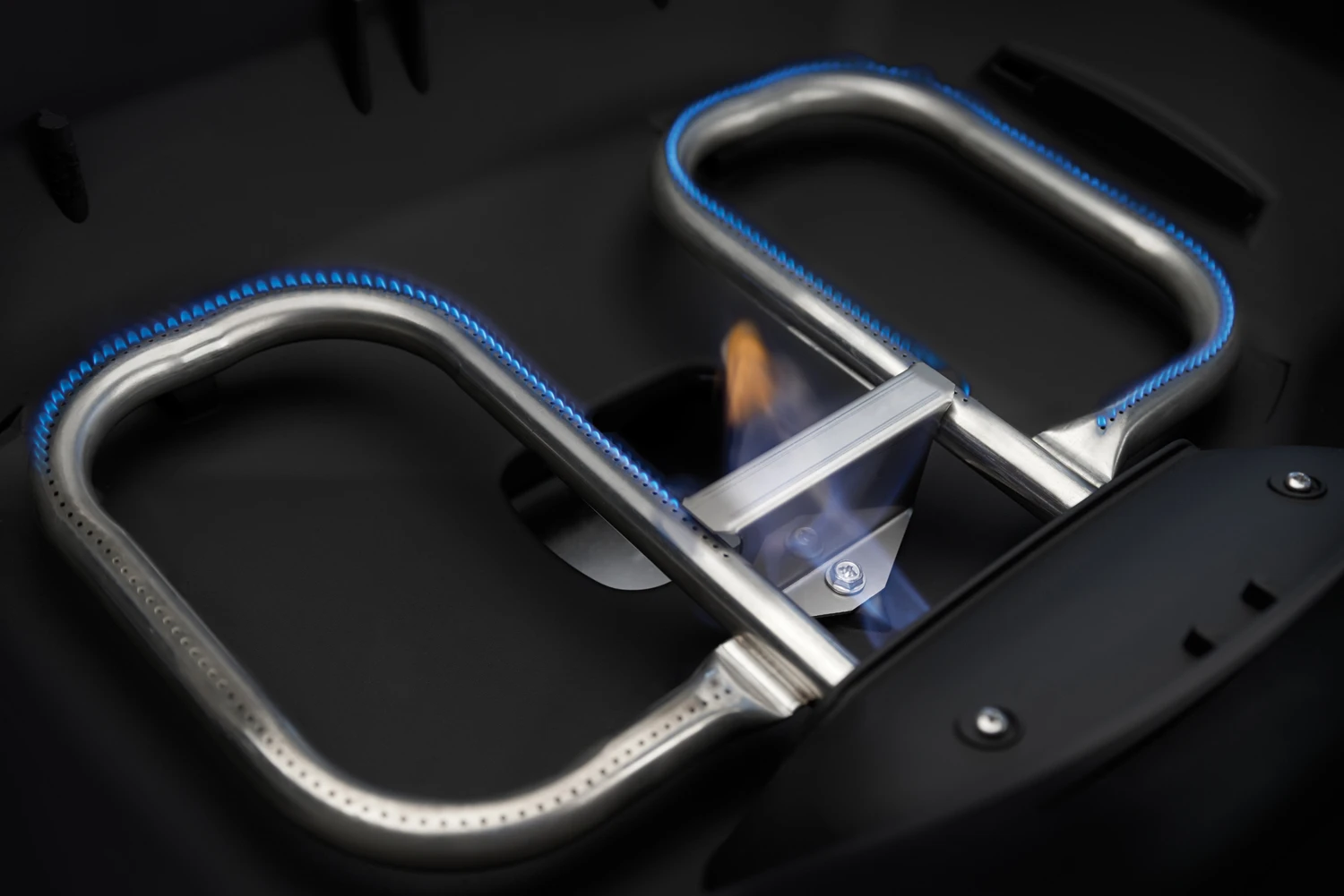 Napoleon Phantom TravelQ PRO285X Kompakt Gasgrill, Mattschwarz - Mit Klappbarem Wagen Inkl. Warmhalterost - Modell 2023 13 Napoleon Phantom TravelQ PRO285X Kompakt Gasgrill, Mattschwarz - Mit Klappbarem Wagen Inkl. Warmhalterost - Modell 2023 – Bild 11