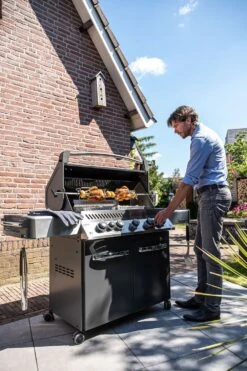 Napoleon Prestige 665 Gasgrill, Charcoal Grau - Mit Safety Glow - Modell 2023 28 Napoleon Prestige 665 Gasgrill, Charcoal Grau - Mit Safety Glow - Modell 2023 -Campinggeschäfte Napoleon Prestige 665 2811 1 1 1