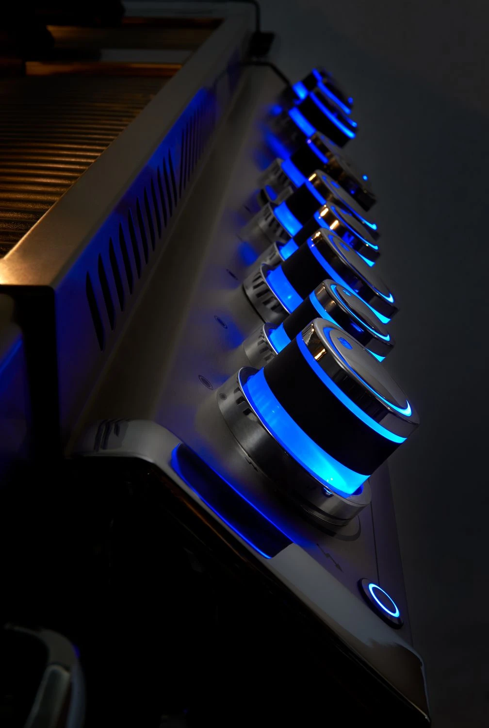 Napoleon Prestige Pro 825-3 Edelstahl Gasgrill Inkl. Drehspieß Und Bodenbeleuchtung - Modell 2023 20 Napoleon Prestige Pro 825-3 Edelstahl Gasgrill Inkl. Drehspieß Und Bodenbeleuchtung - Modell 2023 – Bild 18