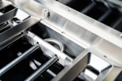 Outdoorchef Dualchef S 425 G Edelstahl Gasgrill Mit Seitenkocher + BLAZING ZONE Infrarotbrenner 38 Outdoorchef Dualchef S 425 G Edelstahl Gasgrill Mit Seitenkocher + BLAZING ZONE Infrarotbrenner -Campinggeschäfte Outdoorchef Dualchef S 425 G Brennerwanne 1