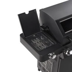 Rösle Gasgrill Videro G4-S Vario+ Nero Schwarz - Modell 2023 - X-DEAL Inkl. Abdeckhaube, Grillplatte Und Drehspieß -Campinggeschäfte Roesle Videro G4 S Vario NERO matt schwarz Primezone 2