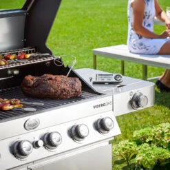 Rösle Edelstahl Gasgrill Videro G6-S VARIO+ - Limited Edition Modell 2023 - X-DEAL Inkl. Abdeckhaube Und Grillplatte -Campinggeschäfte Roesle Videro G6 S Edelstahl Gasgrill Station Mood