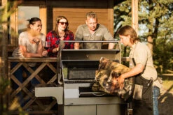 Napoleon Charcoal Professional Edelstahl Holzkohlegrill PRO605CSS -Campinggeschäfte napoleon pro605 kohle einfuellen pro605css