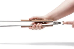 Petromax Grill- Und Kohlenzange (klein) 41 Cm 7 Petromax Grill- Und Kohlenzange (klein) 41 Cm -Campinggeschäfte petromax grillzange kohlenzange verriegelung za1